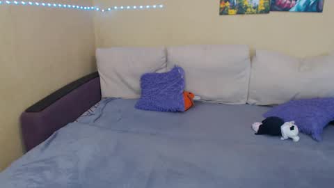 Jul online show from 23, 9, 2025