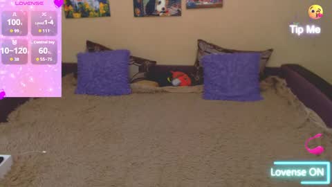 Snapshot of juliasane_ chatting on 4, 6, 2026 Jul online show from 4, 6, 2026
