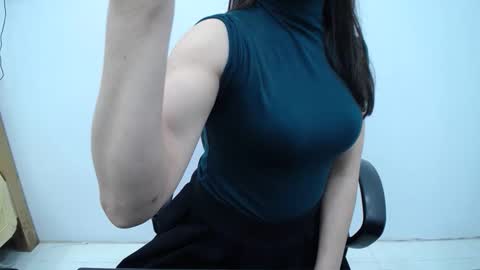 julie9x online show from 4, 2, 2026