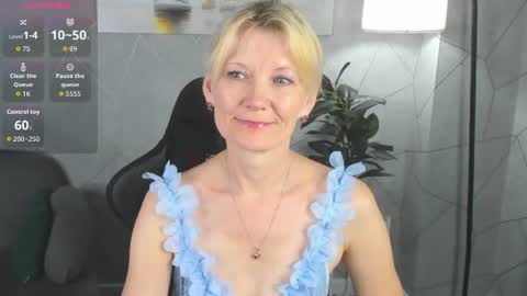 Snapshot of julie_lucasss chatting on 29, 6, 2026 Julie Lucasss online show from 29, 6, 2026