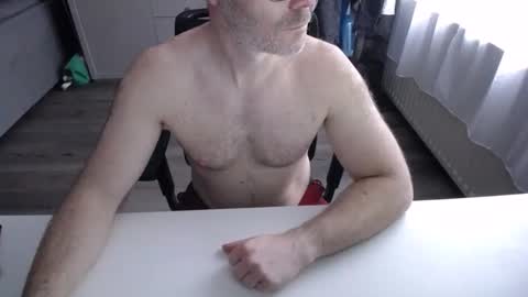 julienneedyou online show from 14, 12, 2025