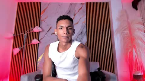 Snapshot of juliensaint_ chatting on 2, 10, 2025 Julien online show from 2, 10, 2025
