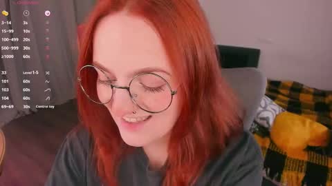 Snapshot of juliet_schoolgirl chatting on 23, 10, 2025 Juliet online show from 23, 10, 2025