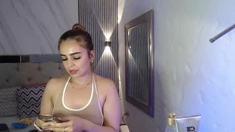 julieta__fox_ online show from 9, 1, 2026
