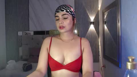 julieta__fox_ online show from 13, 1, 2026
