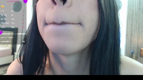 Snapshot of julieta_de_los_angeles chatting on 18, 12, 2024 Julieta online show from 18, 12, 2024