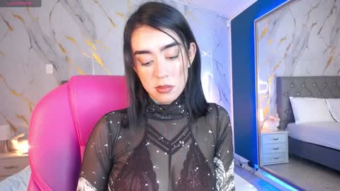 Snapshot of julieta_de_los_angeles chatting on 11, 1, 2025 Julieta online show from 11, 1, 2025