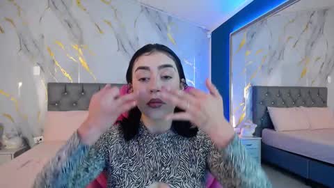 Snapshot of julieta_de_los_angeles chatting on 21, 2, 2025 Julieta online show from 21, 2, 2025