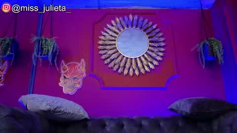 Snapshot of julieta_russell chatting on 22, 5, 2026 Julieta online show from 22, 5, 2026