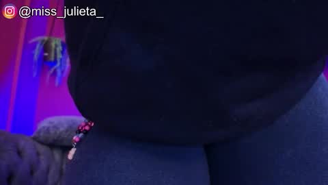 Snapshot of julieta_russell chatting on 26, 5, 2026 Julieta online show from 26, 5, 2026
