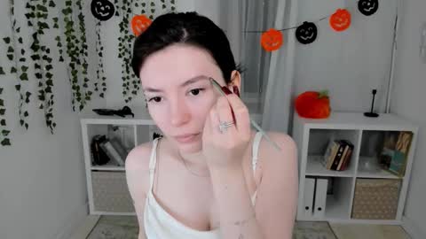 Julieta or Jully online show from 31, 10, 2025