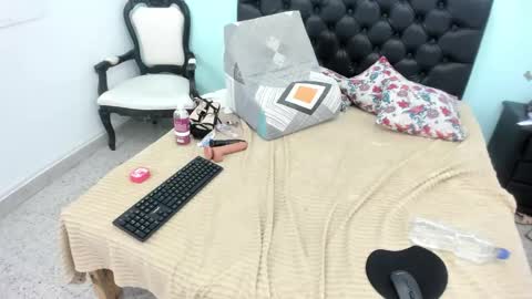 julieth_allen online show from 16, 10, 2025