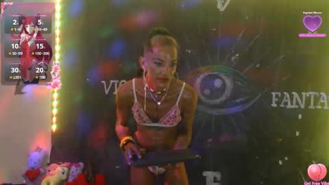 Julieth Wolf online show from 4, 3, 2025