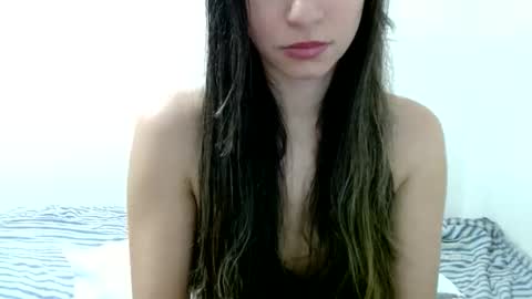 Snapshot of julietolentino_silva chatting on 18, 9, 2025 julietolentino_silva online show from 18, 9, 2025