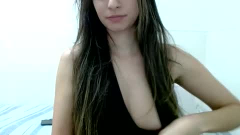 Snapshot of julietolentino_silva chatting on 25, 9, 2025 julietolentino_silva online show from 25, 9, 2025