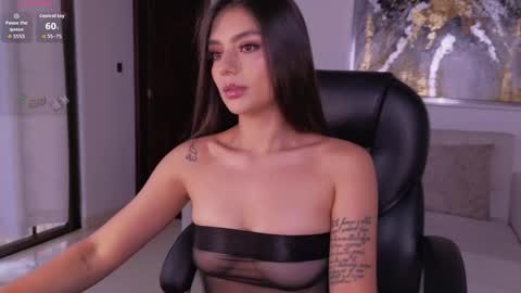 Snapshot of juliettemoreaux chatting on 6, 6, 2026 Juliette Moreau online show from 6, 6, 2026