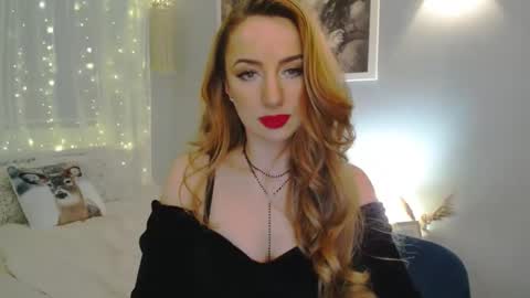 JulietteSensual online show from 12, 12, 2024
