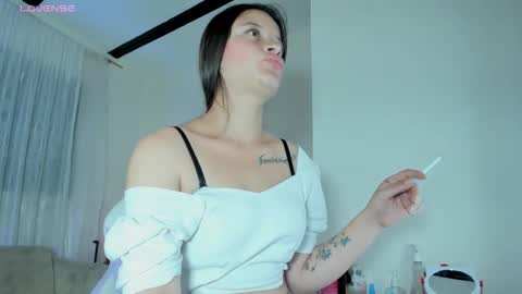 juliieta_swet online show from 2, 11, 2025