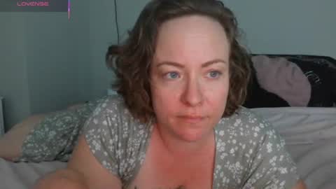 Snapshot of julimonroe chatting on 9, 6, 2026 Juli Monroe online show from 9, 6, 2026