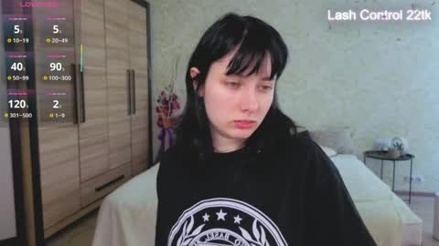 Snapshot of julissweet chatting on 8, 5, 2026 Asmodeus online show from 8, 5, 2026