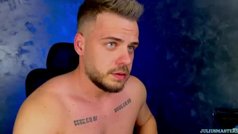 JULiUS   online show from 15, 4, 2026