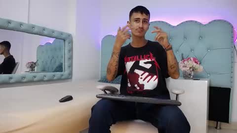 Snapshot of jullian_ricci chatting on 5, 2, 2026 jullian online show from 5, 2, 2026