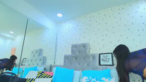 Julieta Reyes   online show from 18, 9, 2025