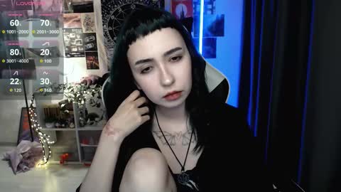 Snapshot of julscinamon chatting on 2, 12, 2025 Baroness Von Cringe online show from 2, 12, 2025