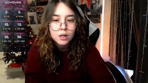 Snapshot of julscinamon chatting on 13, 1, 2026 Baroness Von Cringe online show from 13, 1, 2026