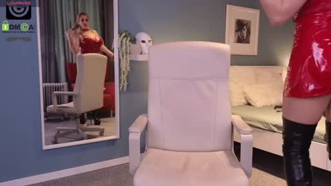 Julya Mistress online show from 17, 1, 2025