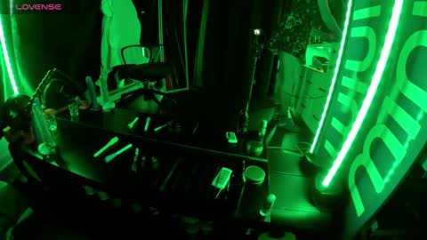 Julie online show from 19, 10, 2025