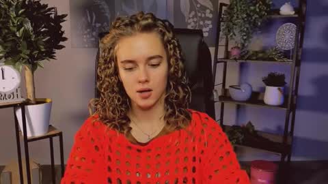 junewoods online show from 21, 11, 2025