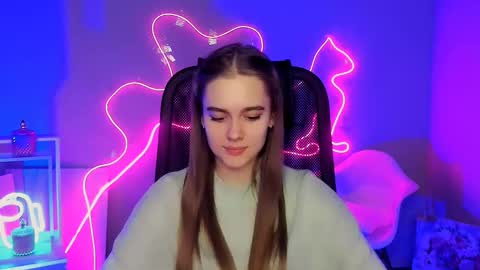 junewoods online show from 20, 2, 2026