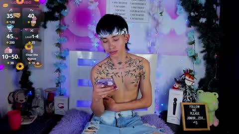 Snapshot of juniior0_0 chatting on 17, 1, 2025 Junior online show from 17, 1, 2025