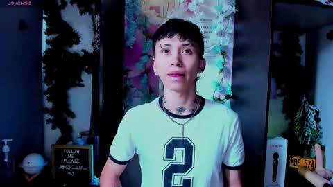 Snapshot of juniior0_0 chatting on 5, 3, 2025 Junior online show from 5, 3, 2025