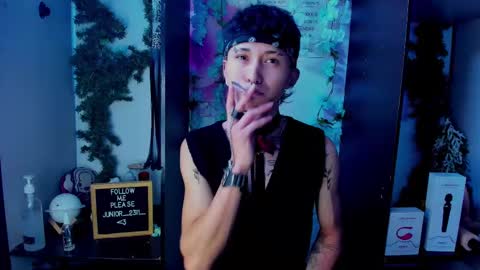 Snapshot of juniior0_0 chatting on 11, 3, 2025 Junior online show from 11, 3, 2025