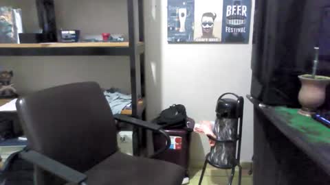 Snapshot of juniorextr_18_ chatting on 3, 2, 2026 juniorextr_18_ online show from 3, 2, 2026