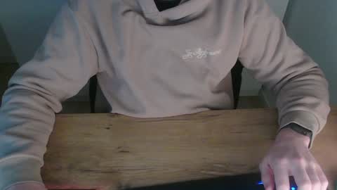 Snapshot of junk2711 chatting on 19, 1, 2025 junk2711 online show from 19, 1, 2025