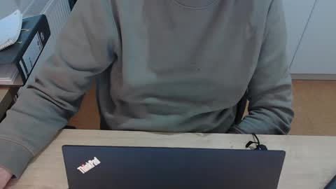 junk2711 online show from 25, 11, 2025