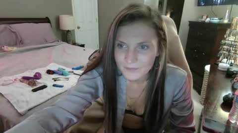Snapshot of just4fun199393 chatting on 2, 7, 2026 Hi guys Im Sarah and my pleasure is in your hands. online show from 2, 7, 2026