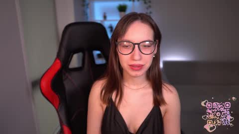 Snapshot of just_emmy chatting on 2, 3, 2025 just call me Emmy online show from 2, 3, 2025