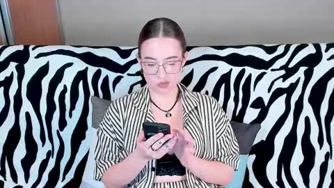 Nika and Mark online show from 8, 1, 2025