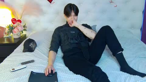 Snapshot of just_gay_ chatting on 18, 2, 2025 just_gay_ online show from 18, 2, 2025