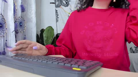 Sofia online show from 6, 2, 2025