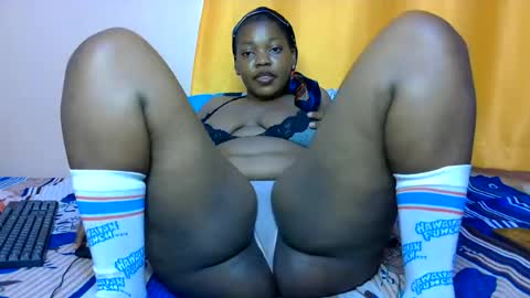 Snapshot of just_nana chatting on 3, 7, 2026 just_nana online show from 3, 7, 2026