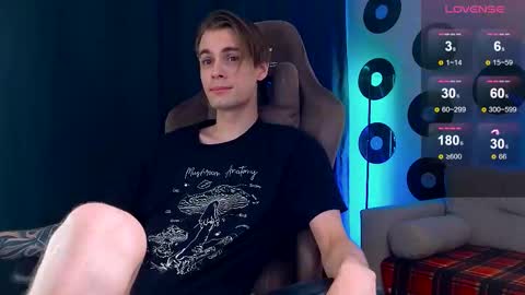 Snapshot of just_sammy chatting on 12, 9, 2025 Samuel online show from 12, 9, 2025