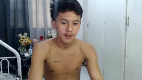 Snapshot of justcallme_james chatting on 25, 5, 2026 James online show from 25, 5, 2026