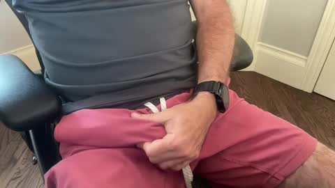 Snapshot of justfitnfun chatting on 9, 10, 2025 justfitnfun online show from 9, 10, 2025