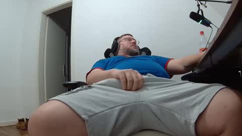 Snapshot of justflo chatting on 7, 3, 2026 Just Flo --- online show from 7, 3, 2026