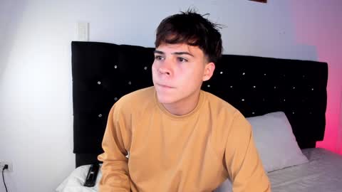 Snapshot of justinbiler chatting on 5, 2, 2025 Justin online show from 5, 2, 2025